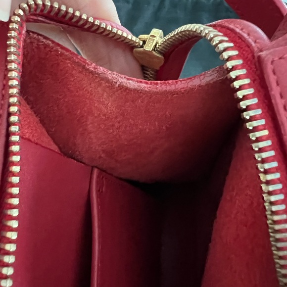 Saint Laurent Monogram Cabas Leather Tote - Picture 14 of 16